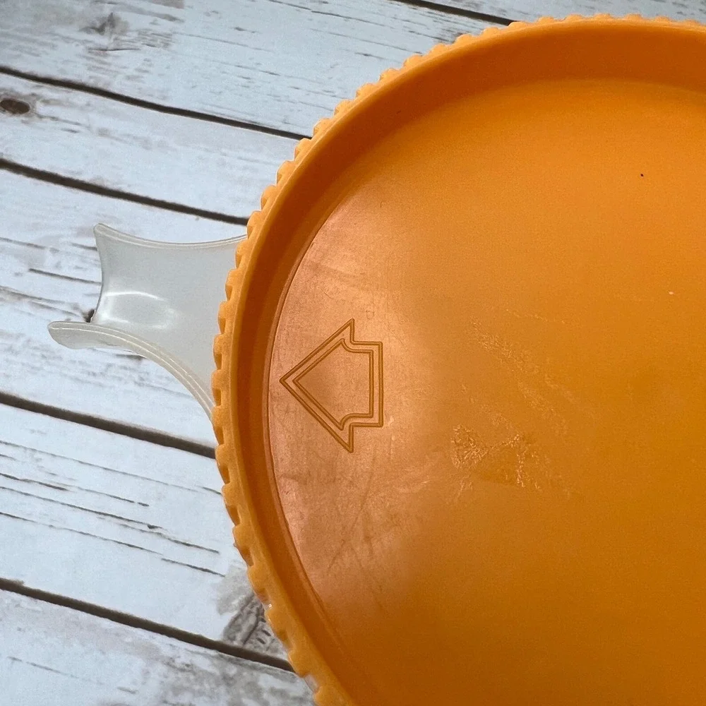 Graloc Juice Pitcher Clear Orange Vintage 32 oz Made In Holland 32oz